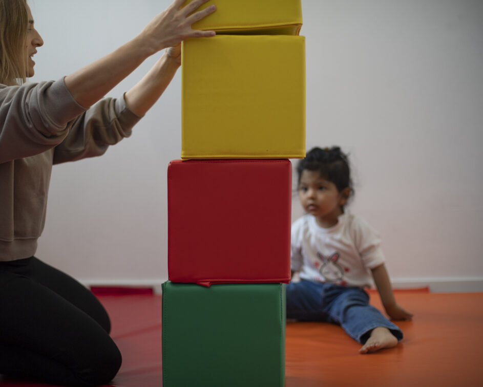 EDAI signs a collaboration with “la Caixa” Foundation for a new project to support families with children with Neurodevelopmental Disorders