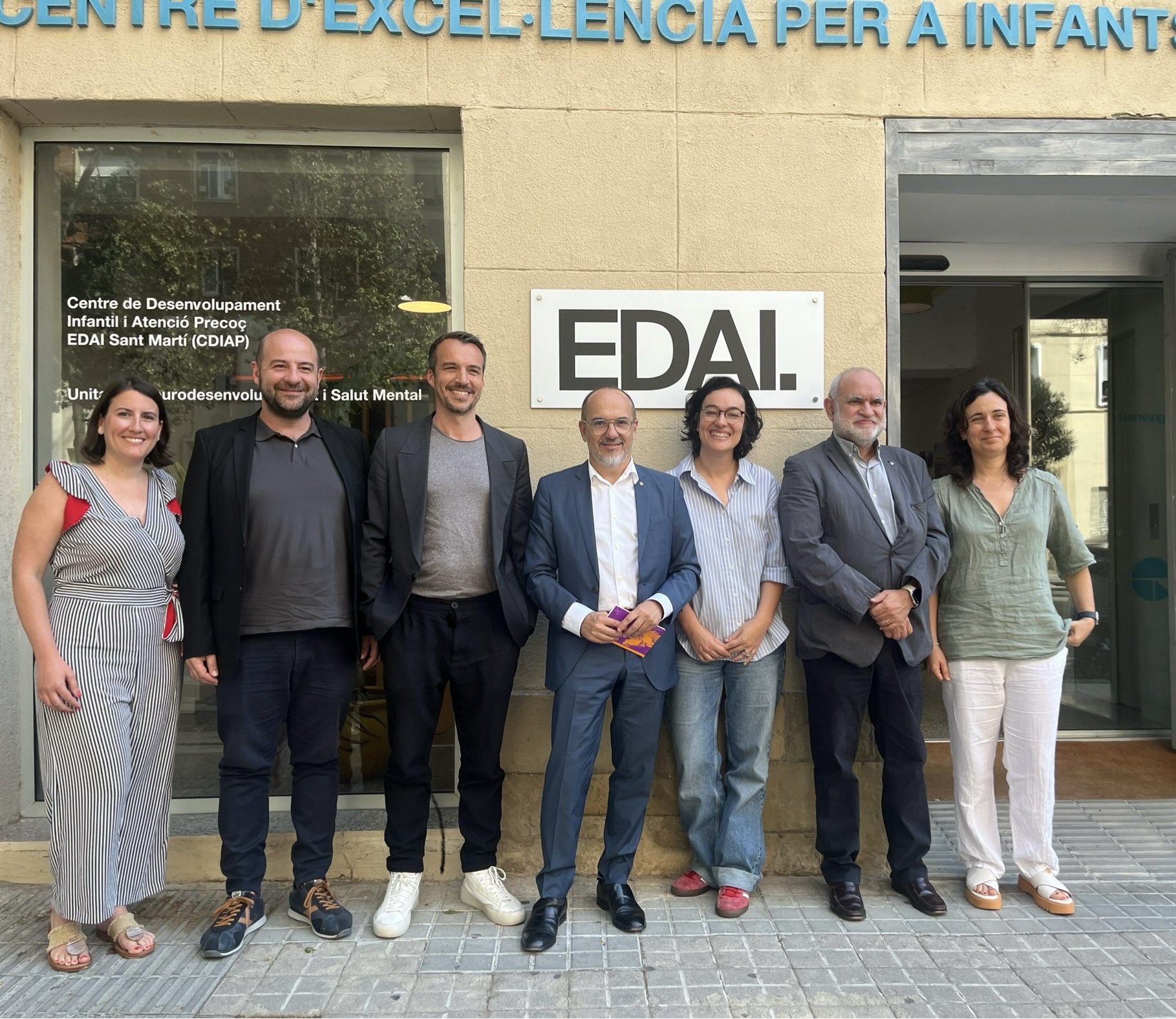 Visit of the Hble. Minister of Social Rights, Carles Campuzano, at CDIAP EDAI Sant Martí